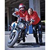 Notre journaliste passe son permis moto