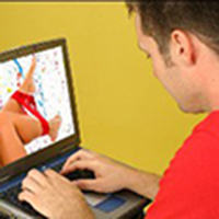 Que celui qui n'a jamais regardé un porno...
