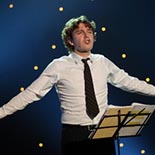 ALEX VIZOREK: Guindailleur à Bruxelles, intello de gauche à Paris!