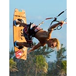 Un voyage autour du monde avec le vice-champion du monde de kitesurf, Leander Vyvey